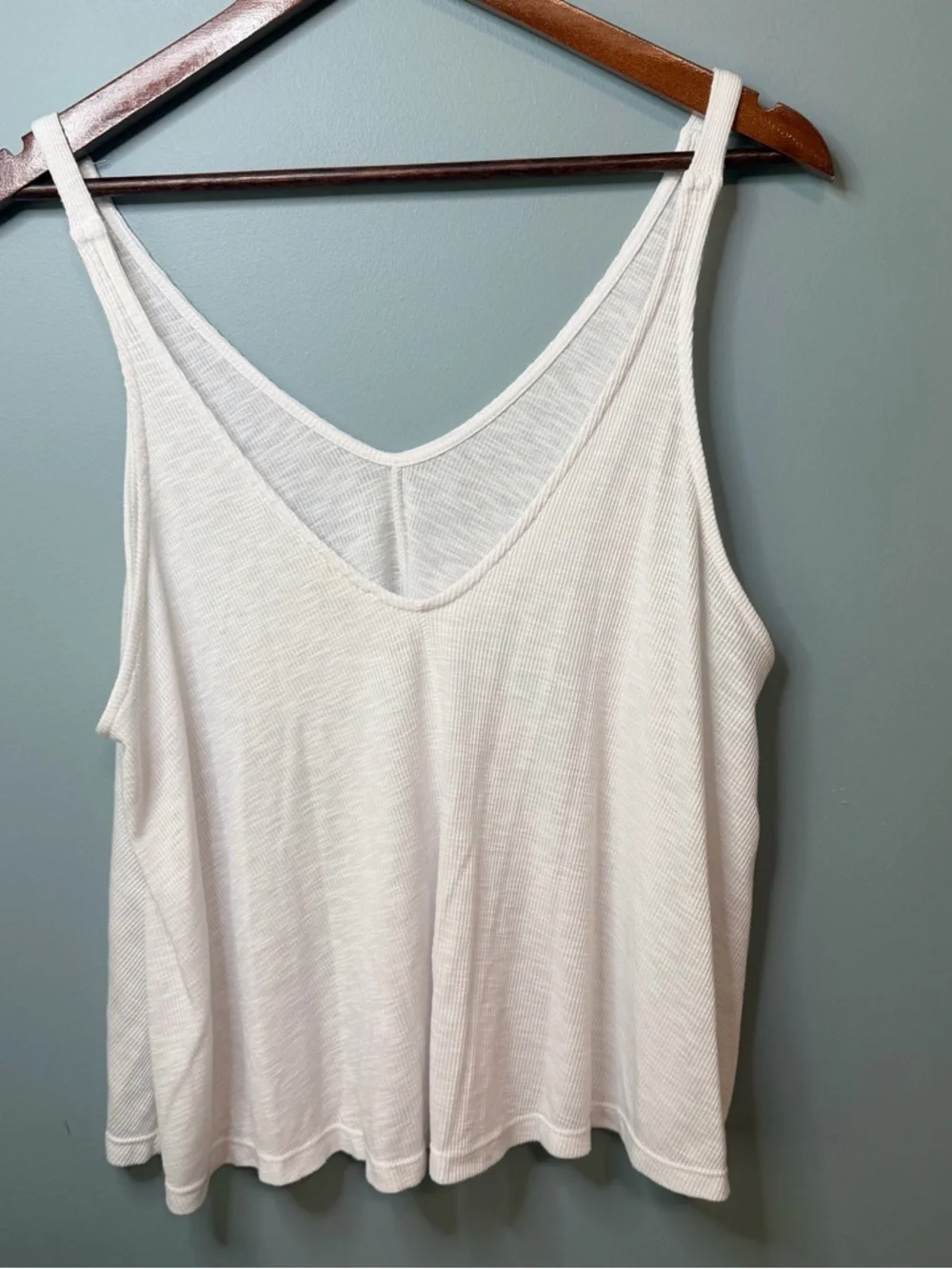 Free People Intimately Ribbed Dani Tank in White. Women’s Small
